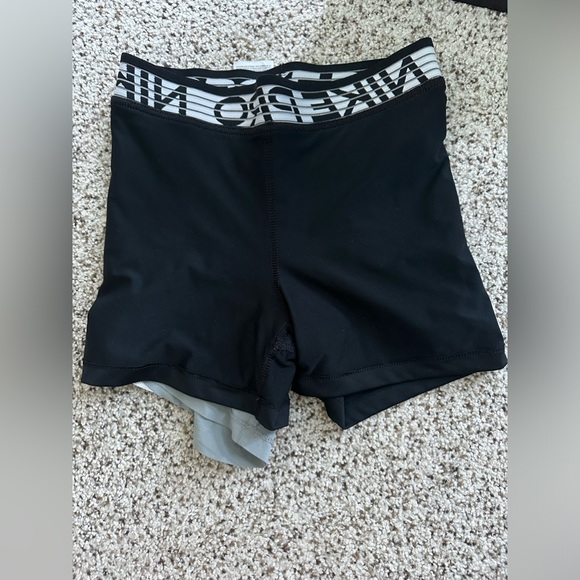 Nike Pro Dri-Fit Running Shorts - Picture 7 of 9